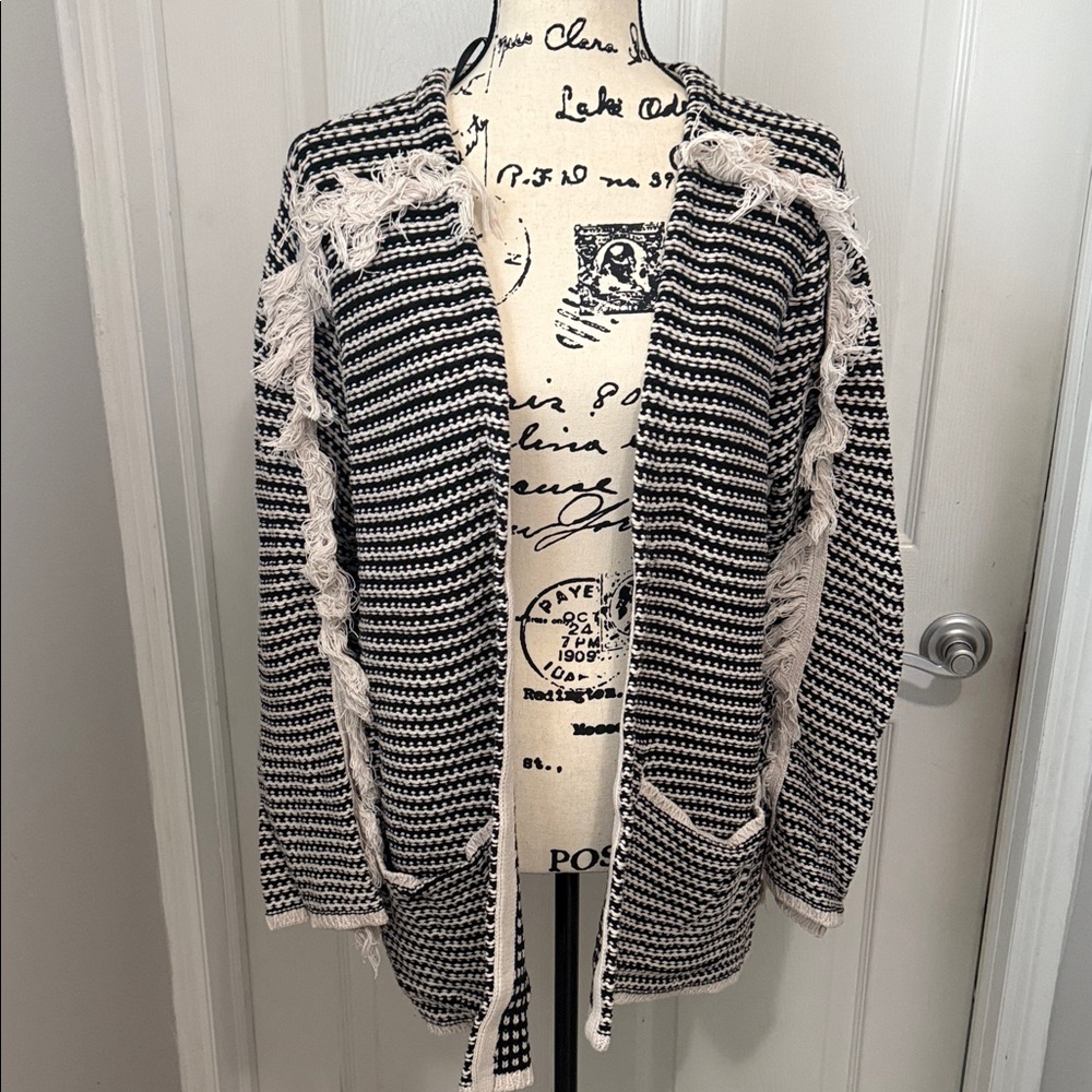 Knox Rose Black and White Striped Women's Sweater